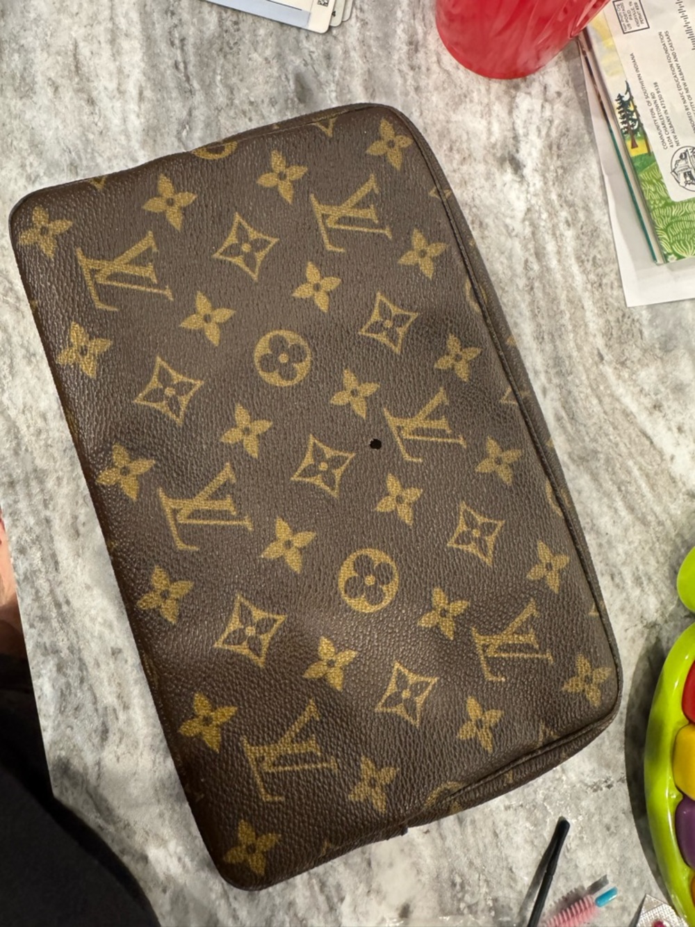 Louis Vuitton Monogram Cosmetic/Toiletry Pouch